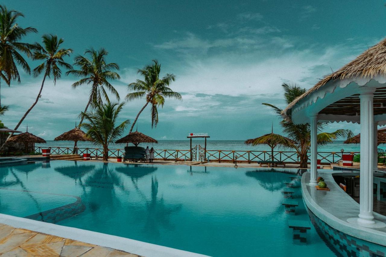 Sunny Palms Beach Bungalows Uroa Extérieur photo