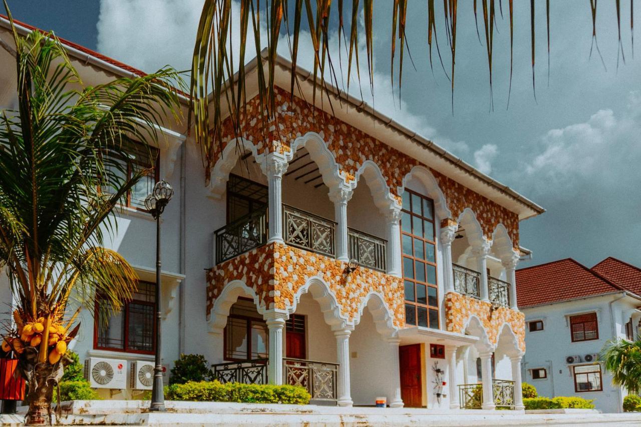 Sunny Palms Beach Bungalows Uroa Extérieur photo