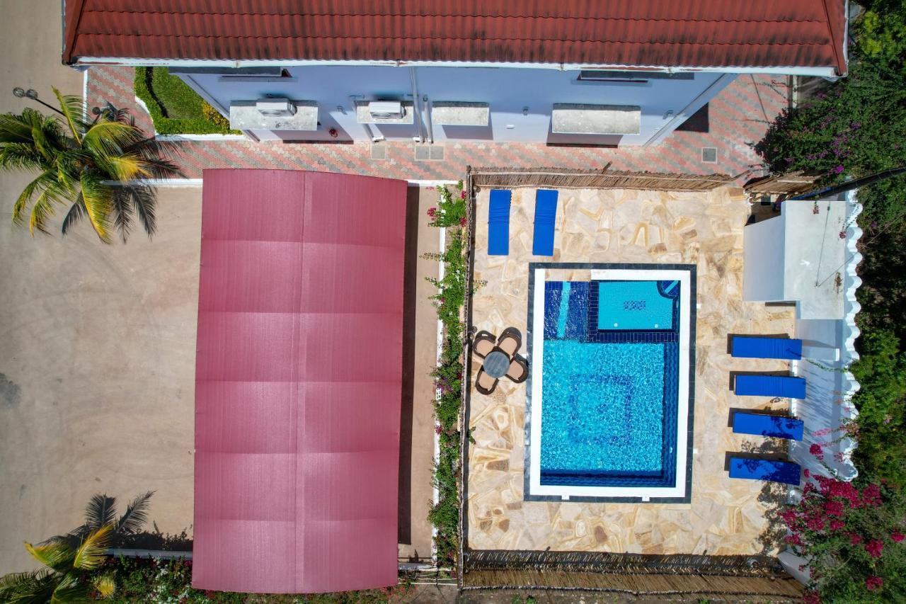 Sunny Palms Beach Bungalows Uroa Extérieur photo