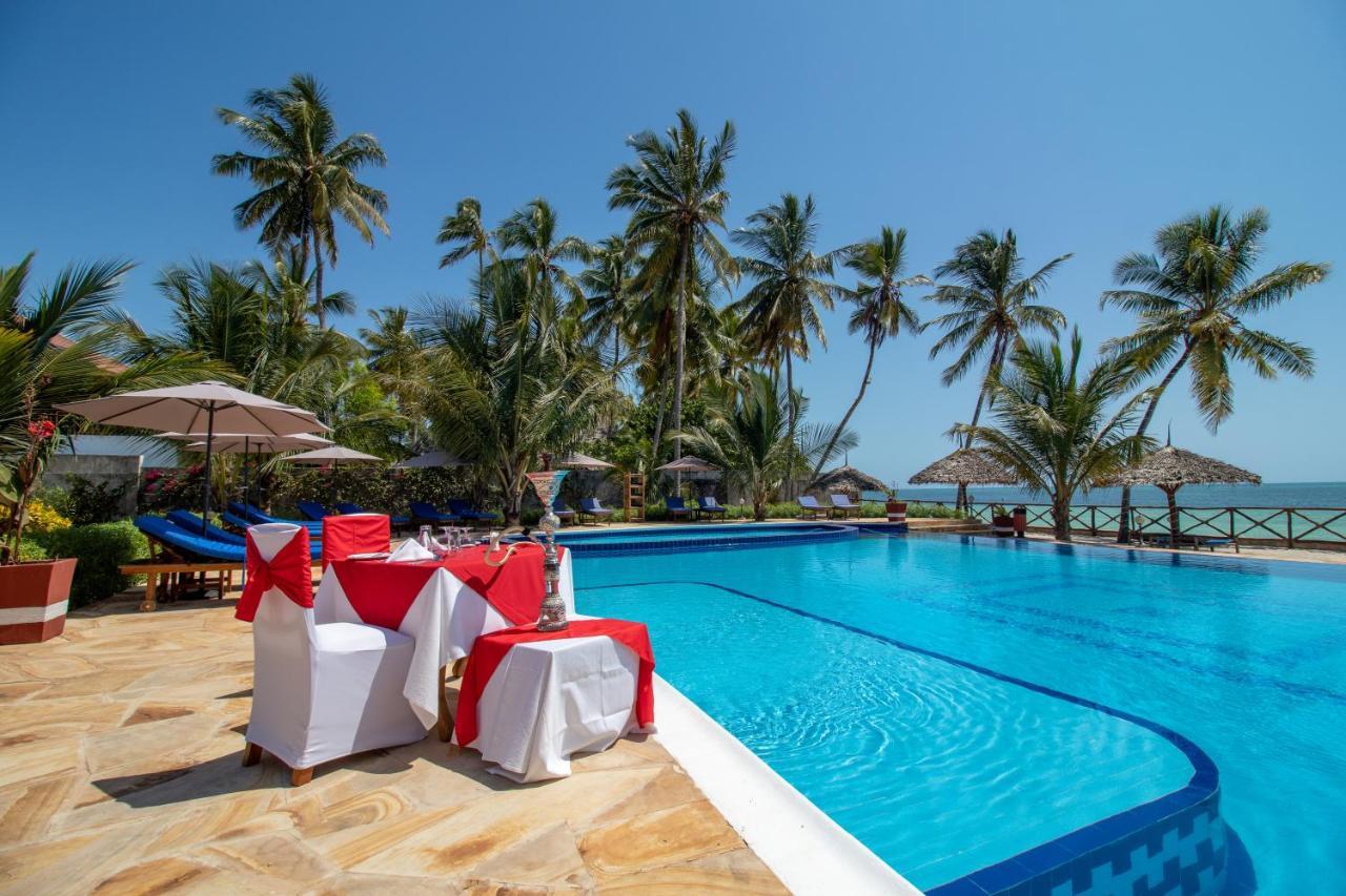 Sunny Palms Beach Bungalows Uroa Extérieur photo