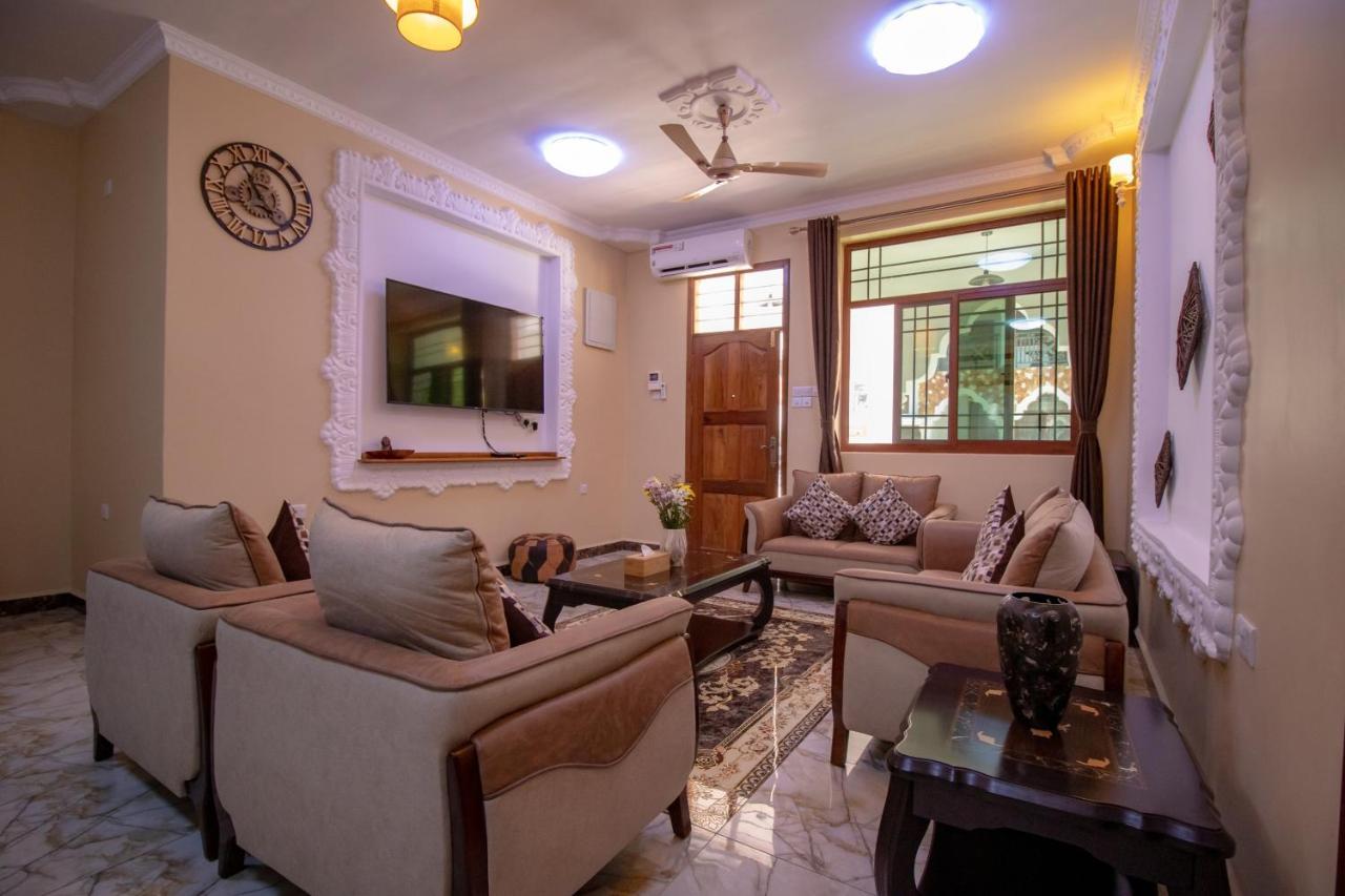 Sunny Palms Beach Bungalows Uroa Extérieur photo